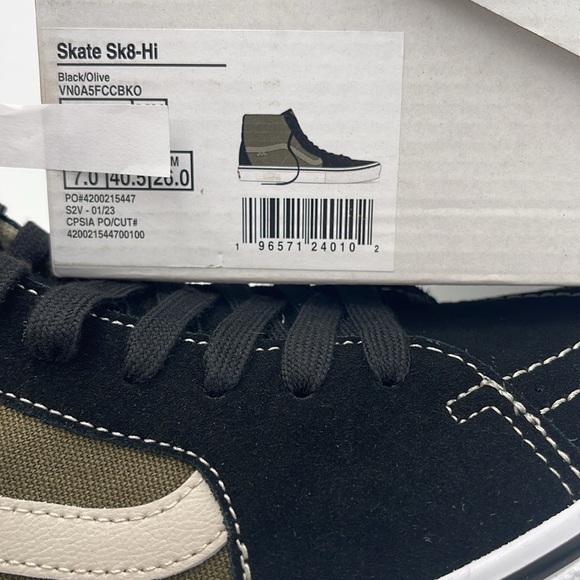 Vans Men’s Skate Sk8-Hi Black/Olive
VN0A5FCCBKO Sneakers - Picture 10 of 16